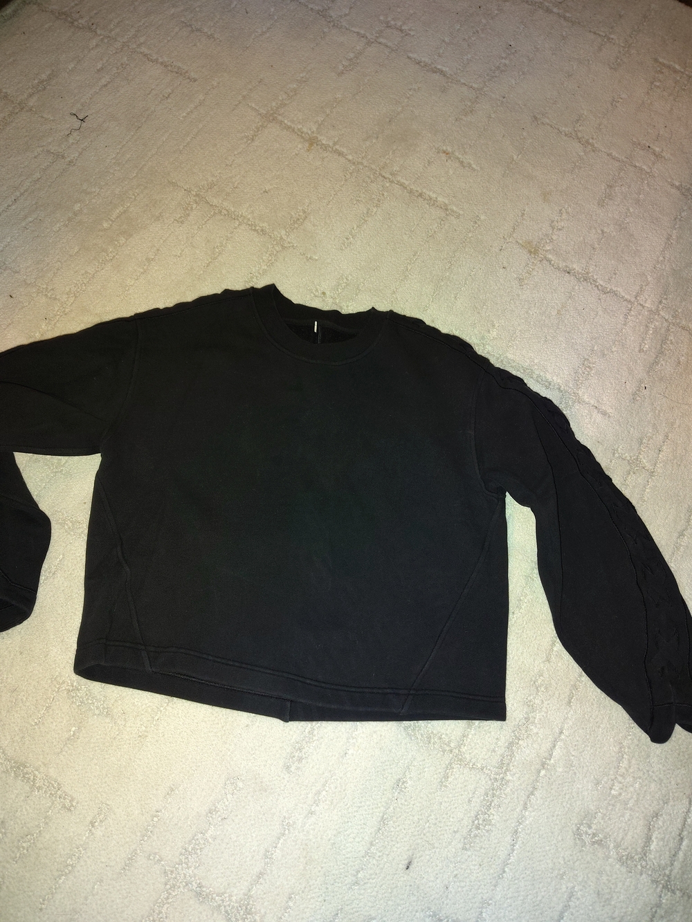 lululemon athletica Women's Black Crewneck Sweatshirt